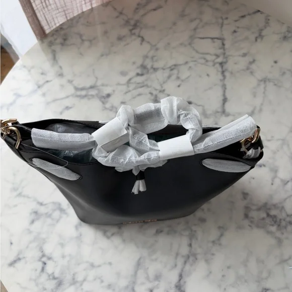 Michael Kors Eden Black Bucket Bag - Picture 8 of 11